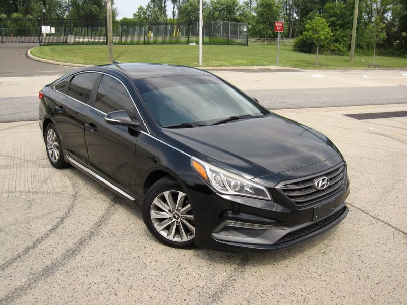 Used 2015 Hyundai Sonata Sport FWD image 2