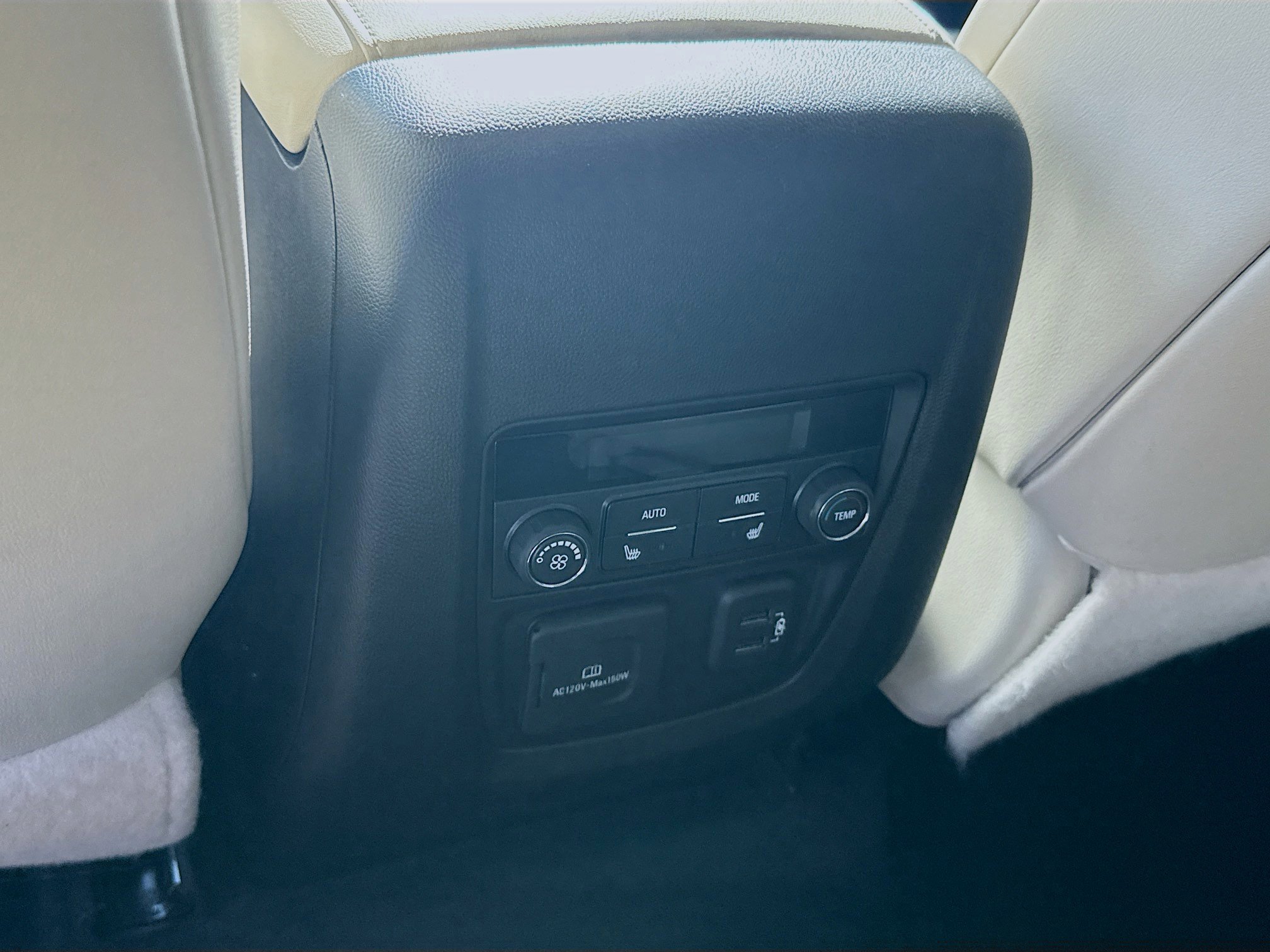 Used 2022 Buick Enclave Avenir w/ Avenir Technology Package image 24