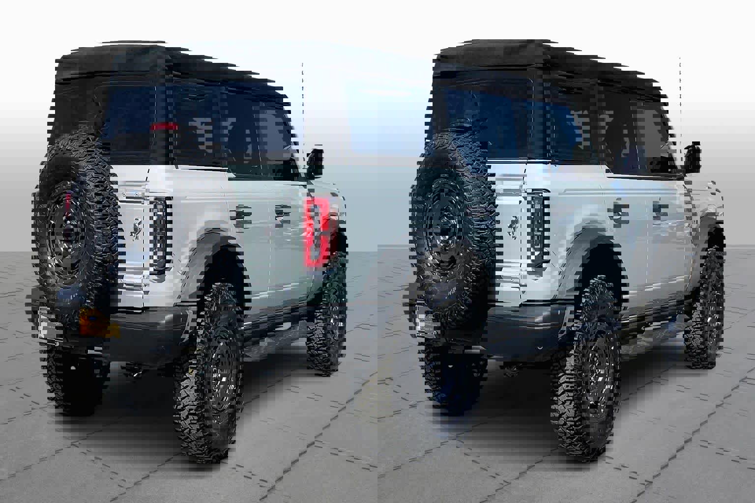 Certified 2024 Ford Bronco Badlands image 13