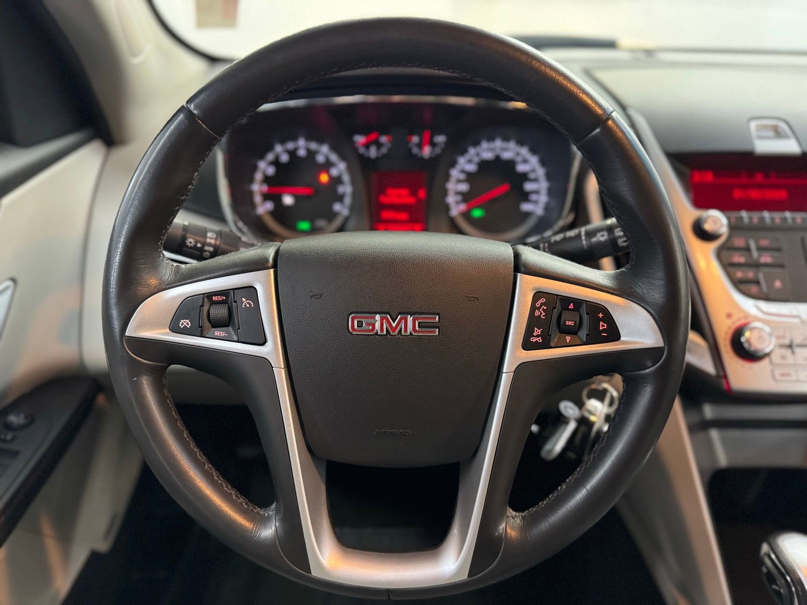 Used 2011 GMC Terrain SLE image 19