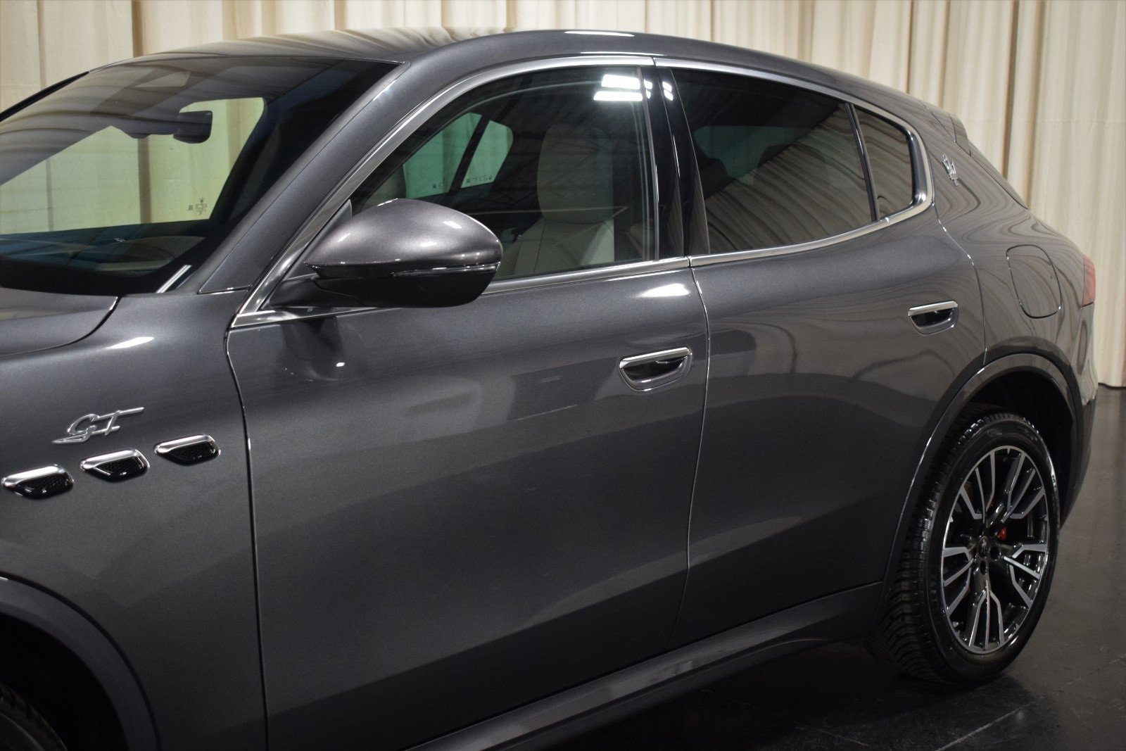 New 2024 Maserati Grecale GT image 2