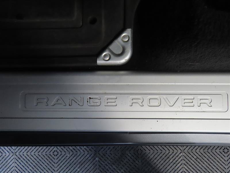 Used 2017 Land Rover Range Rover Sport SVR AWD/4WD image 17