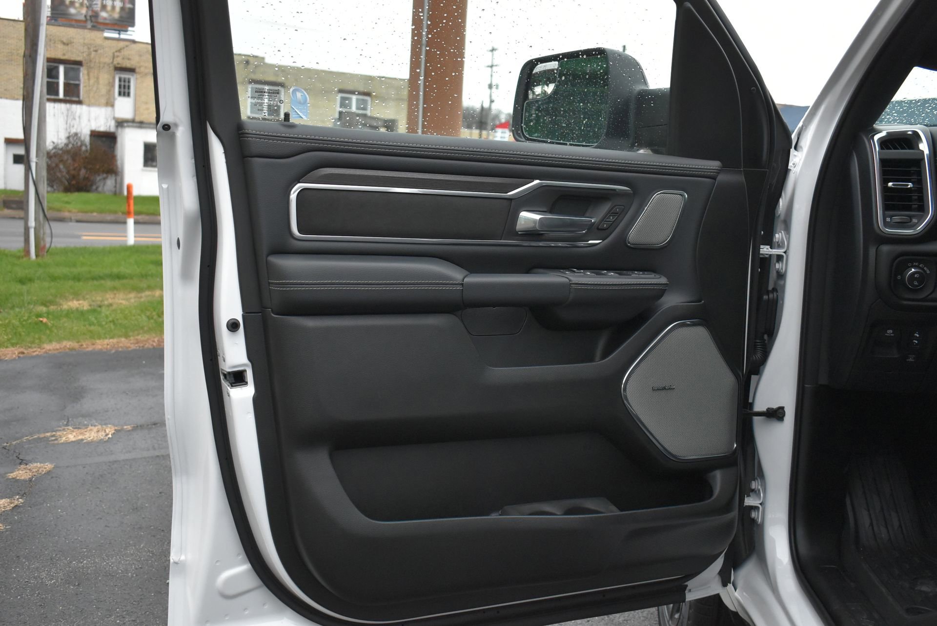 New 2026 RAM 1500 Laramie w/ Night Edition image 12