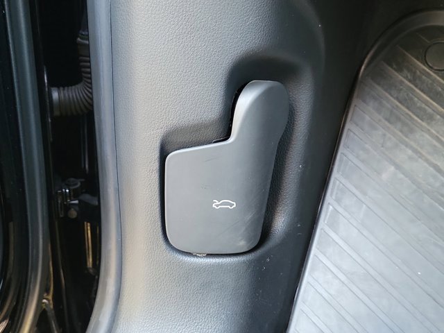 Used 2021 Audi Q8 Premium w/ Black Optic Package image 26