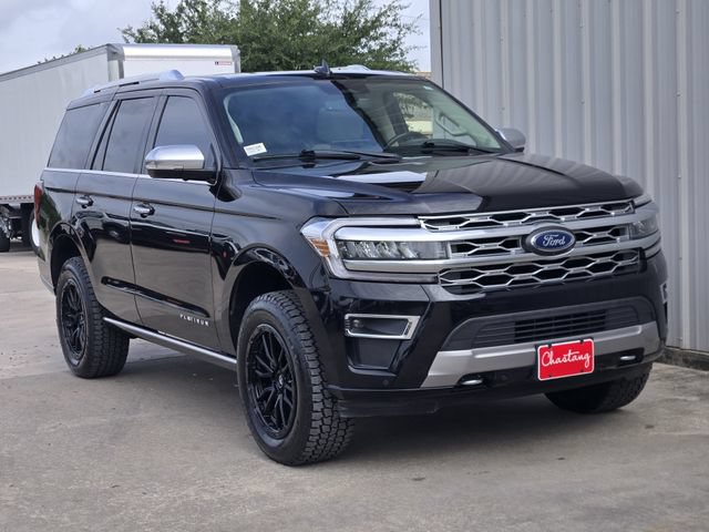 Used 2022 Ford Expedition Platinum AWD/4WD image 3