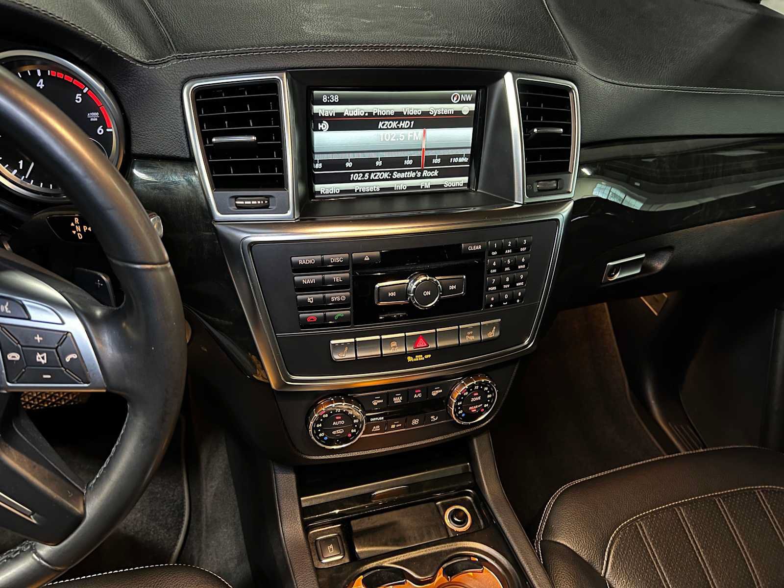Certified 2016 Mercedes-Benz GL 320 BlueTEC 4MATIC image 33