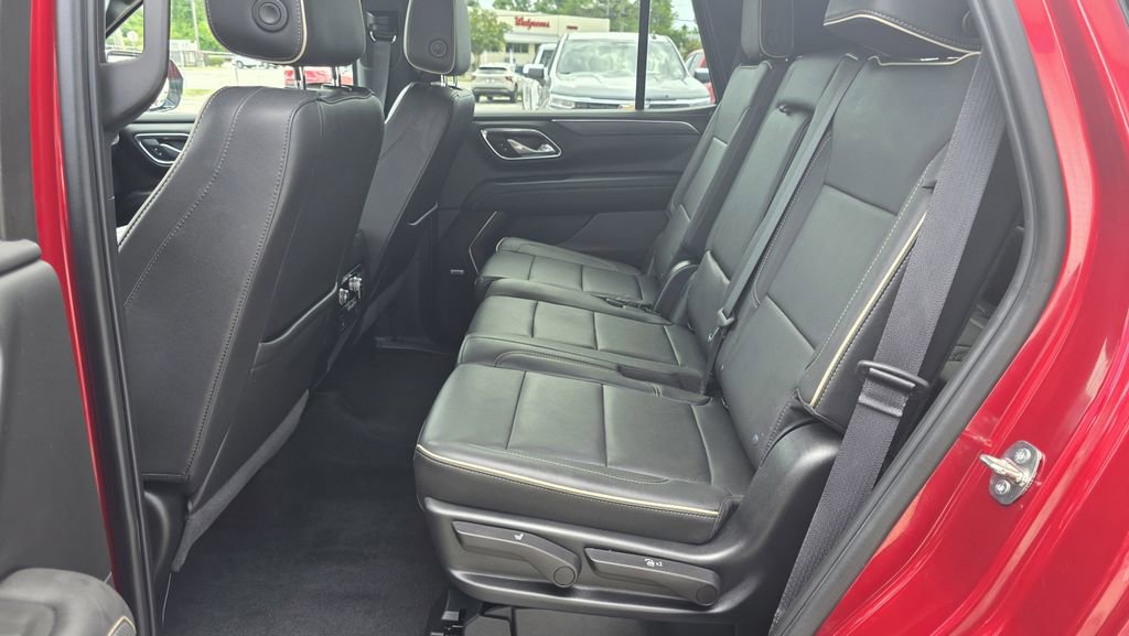 Used 2023 GMC Yukon SLT AWD/4WD image 18
