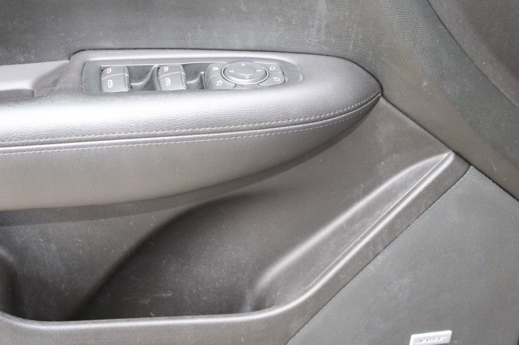 Used 2018 Cadillac XT5 Luxury w/ Driver Awareness Package image 34