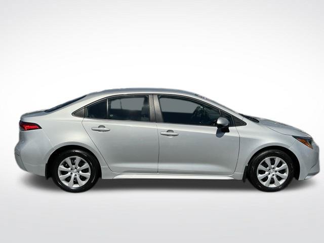 Used 2024 Toyota Corolla LE FWD image 7
