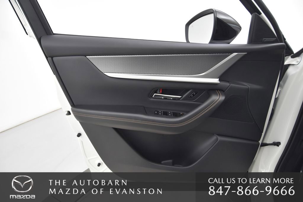 New 2025 MAZDA CX-70 Plug-In Hybrid w/ Premium Pkg image 28