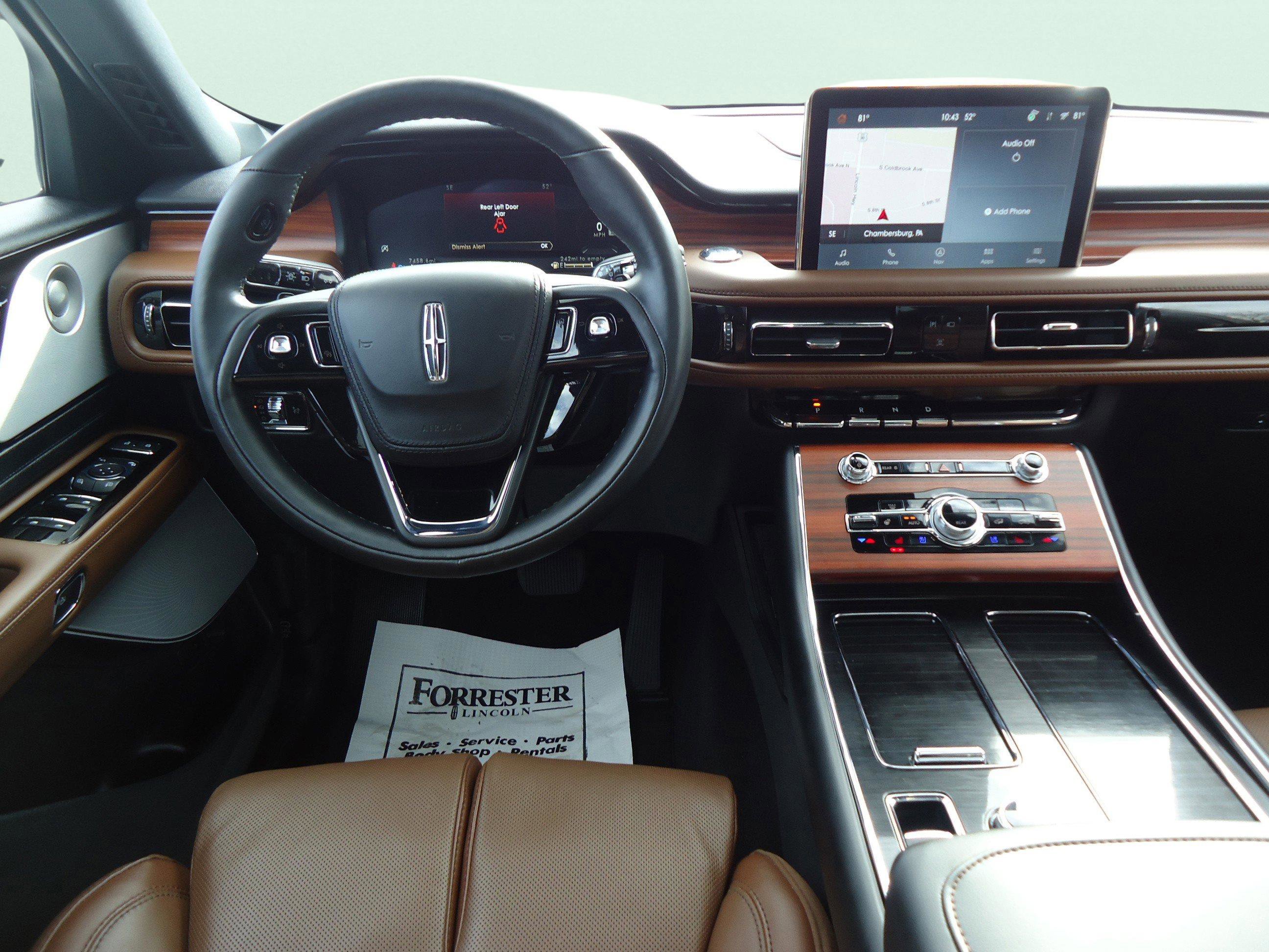 Used 2024 Lincoln Aviator Reserve w/ Equipment Group 201A image 11