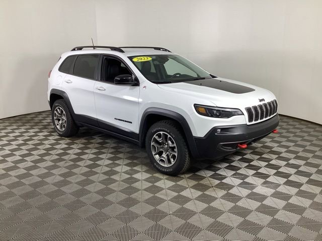 Used 2023 Jeep Cherokee Trailhawk image 1