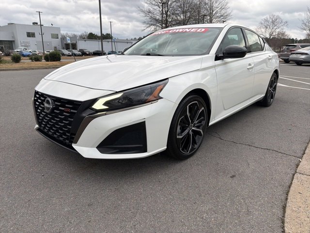 Used 2024 Nissan Altima 2.5 SR image 3