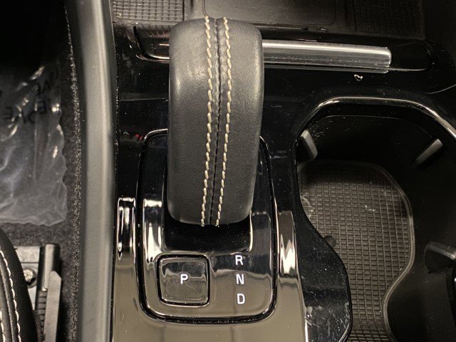 Used 2021 Volvo XC40 P8 Recharge w/ Advanced Package AWD/4WD image 39