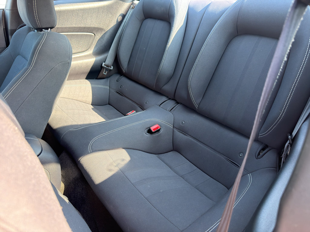Used 2018 Ford Mustang Coupe RWD image 29