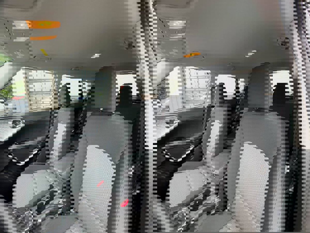 Used 2023 Kia Soul LX w/ LX Technology Package image 6