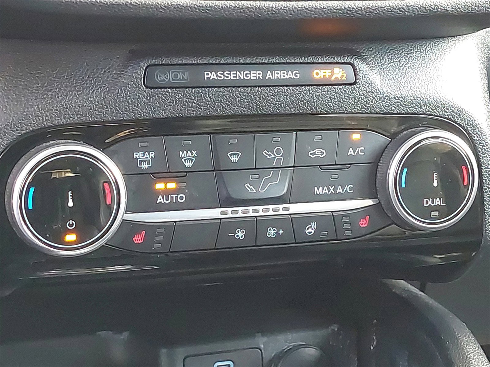 Used 2022 Ford Escape SEL image 27