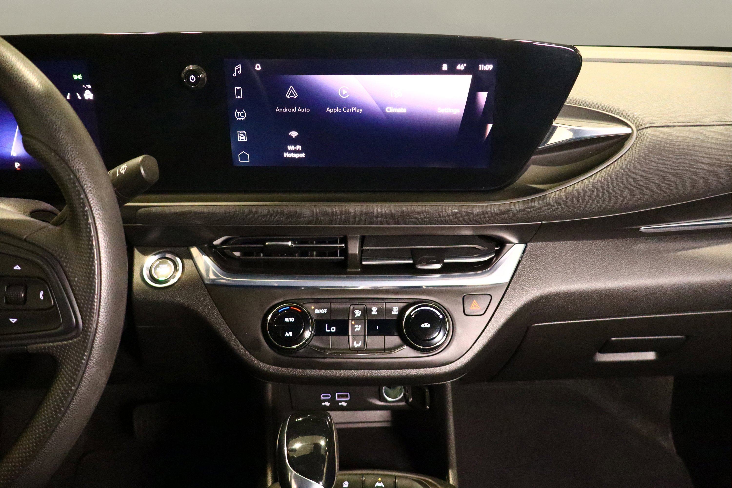 Used 2025 Buick Envista Preferred image 23