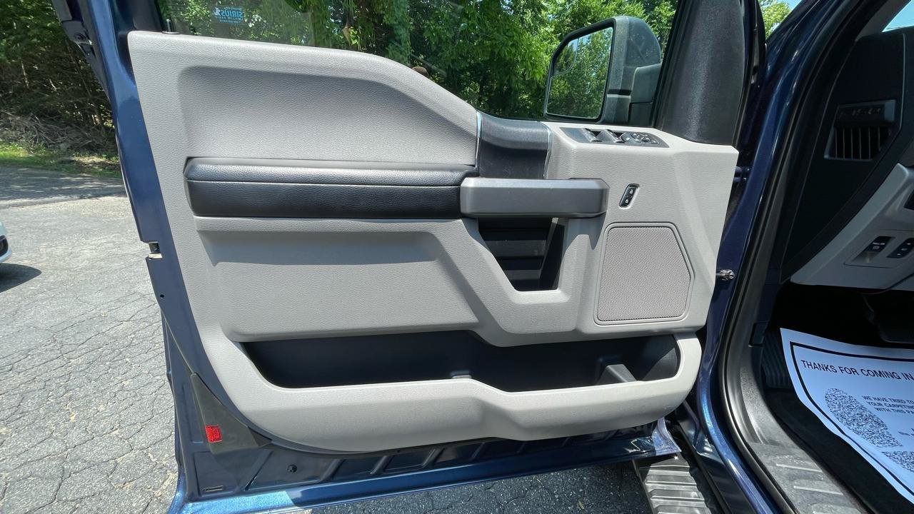 Used 2015 Ford F150 XLT w/ Equipment Group 301A Mid AWD/4WD image 15