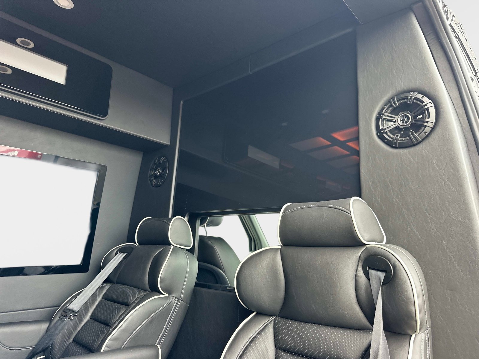 Used 2025 Mercedes-Benz Sprinter 3500 image 12