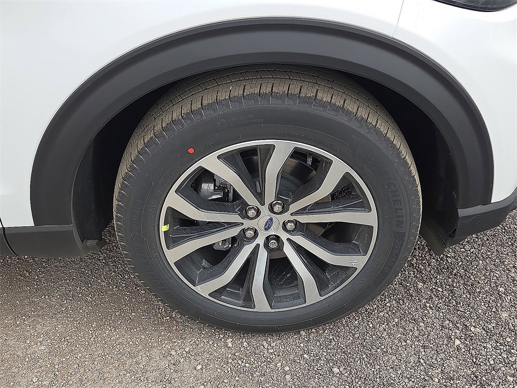 New 2026 Ford Explorer ST-Line w/ Premium Package image 7