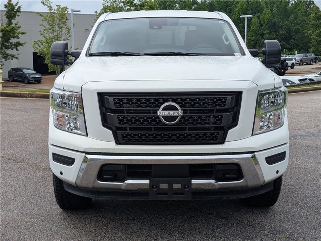 Used 2024 Nissan Titan SV w/ SV Convenience Package AWD/4WD image 4
