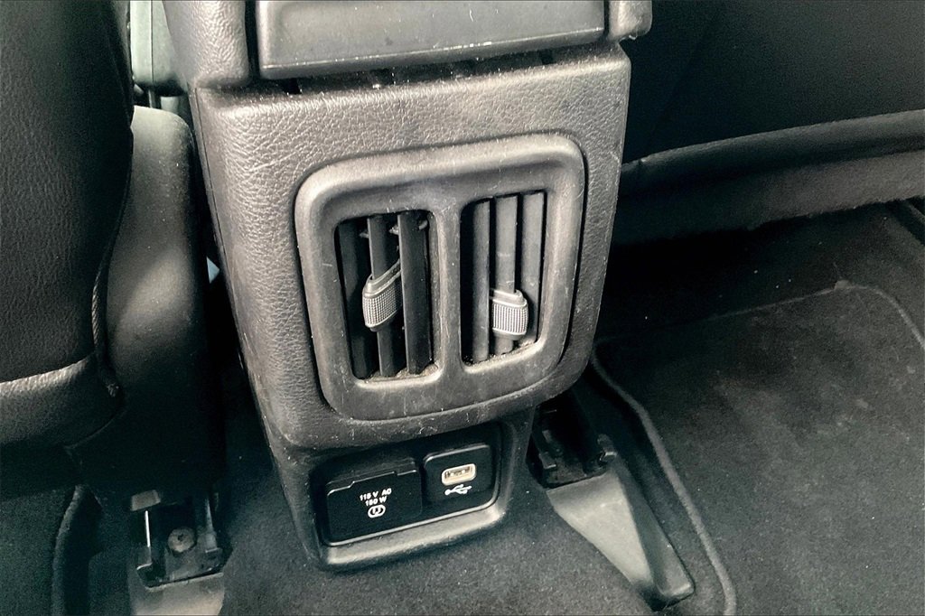 Used 2019 Jeep Compass Limited image 33