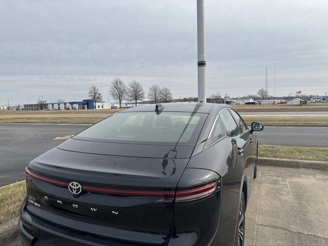 Used 2024 Toyota Crown XLE image 19