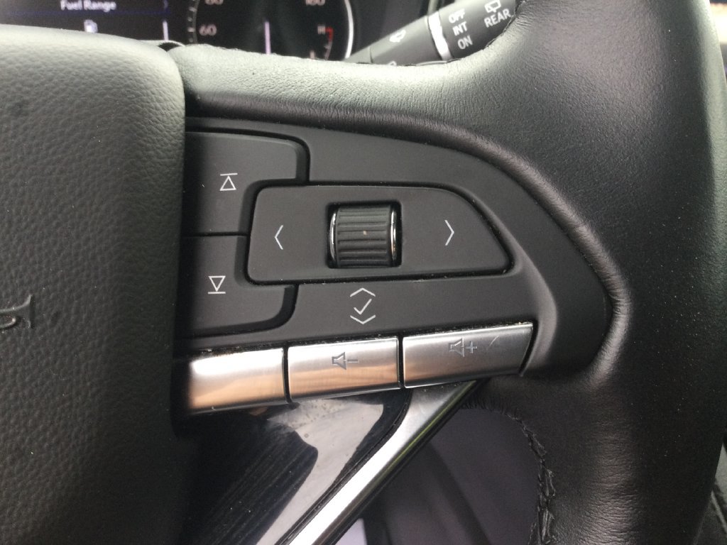 Used 2024 Cadillac XT6 Premium Luxury w/ LPO, Floor Liner Package AWD/4WD image 19