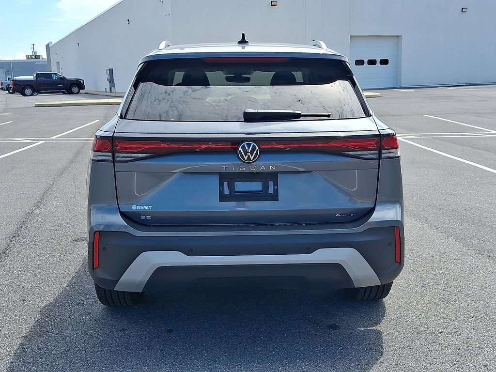Used 2026 Volkswagen Tiguan SE AWD/4WD image 5