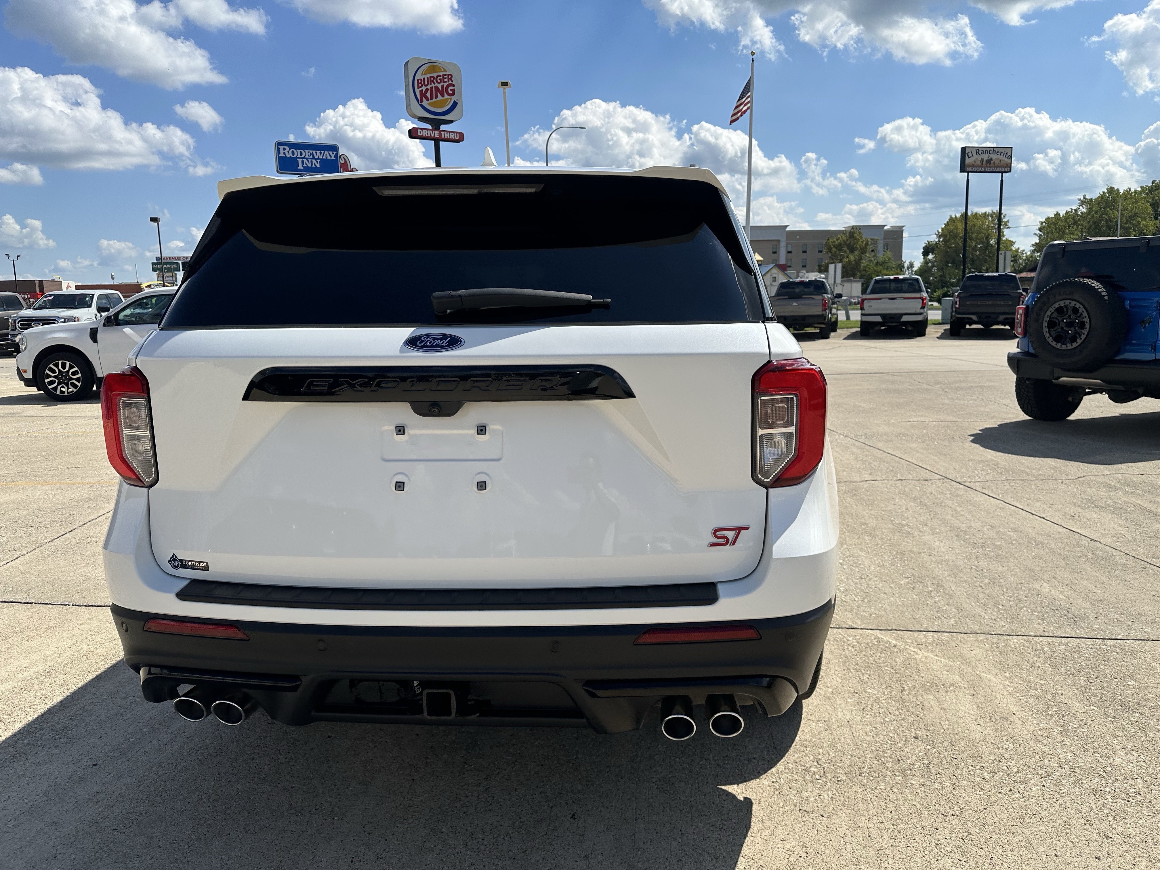 Used 2023 Ford Explorer ST w/ Equipment Group 401A AWD/4WD image 4