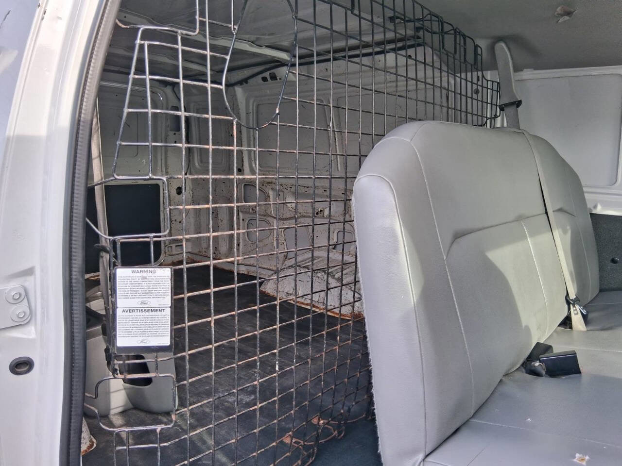 Used 2014 Ford E-250 and Econoline 250 Extended w/ Crew Van Package image 15