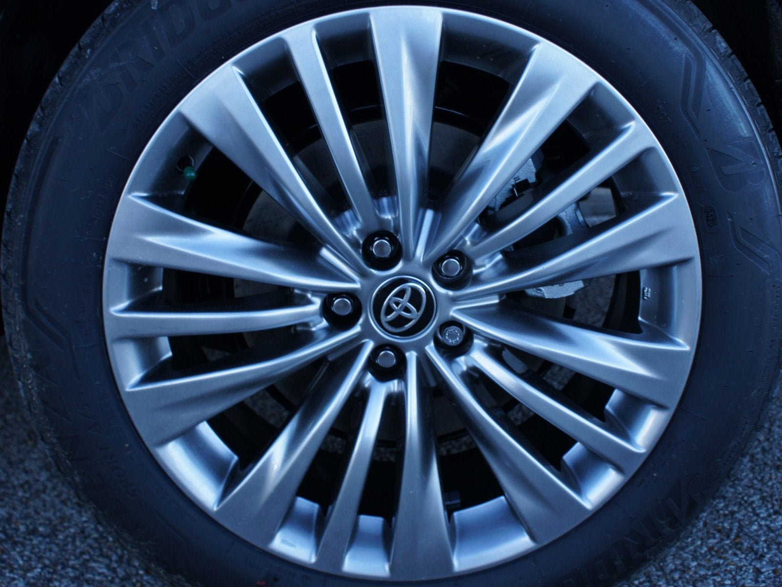 New 2026 Toyota Highlander Platinum AWD/4WD image 23