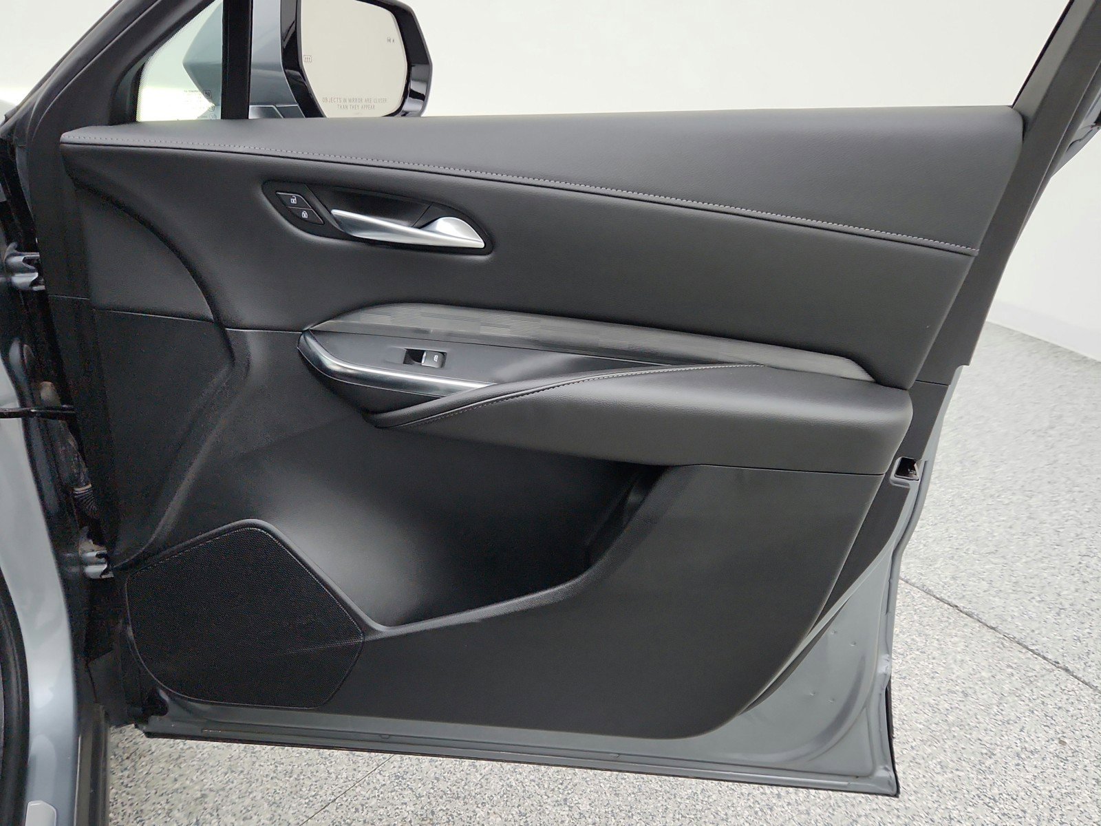 Used 2025 Cadillac XT4 Premium Luxury FWD image 26