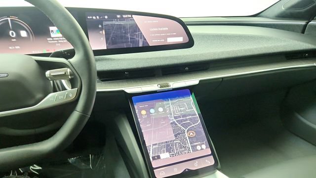 Used 2024 Lucid Air Pure RWD image 64