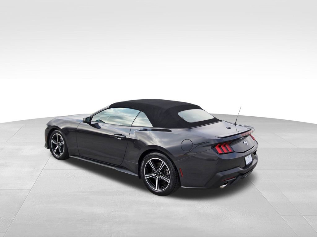 Used 2024 Ford Mustang Premium video 3