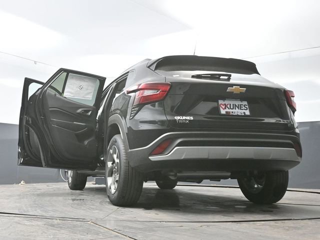 New 2026 Chevrolet Trax LT w/ Driver Confidence Package image 70