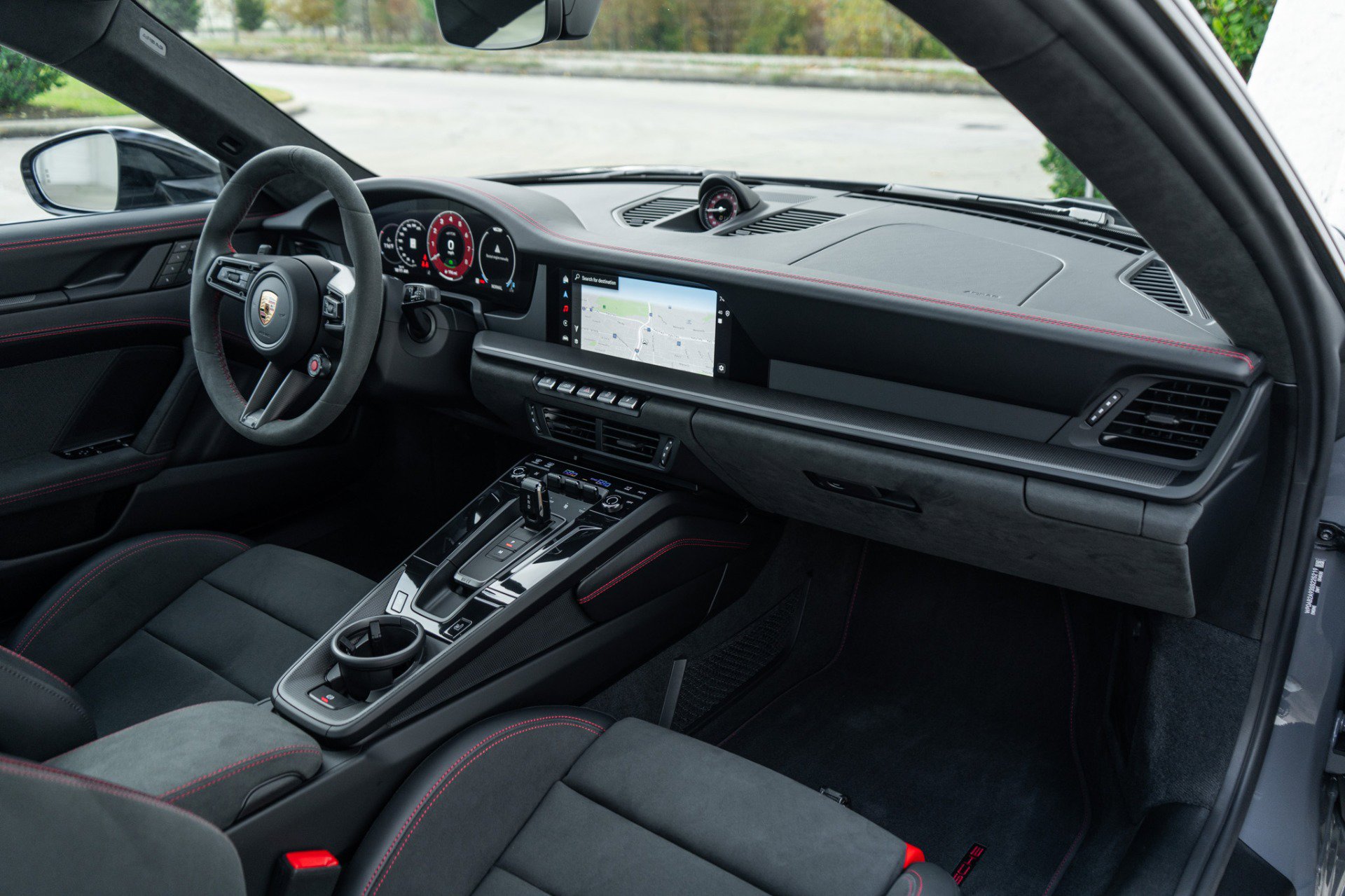 Used 2025 Porsche 911 Carrera 4 GTS image 16