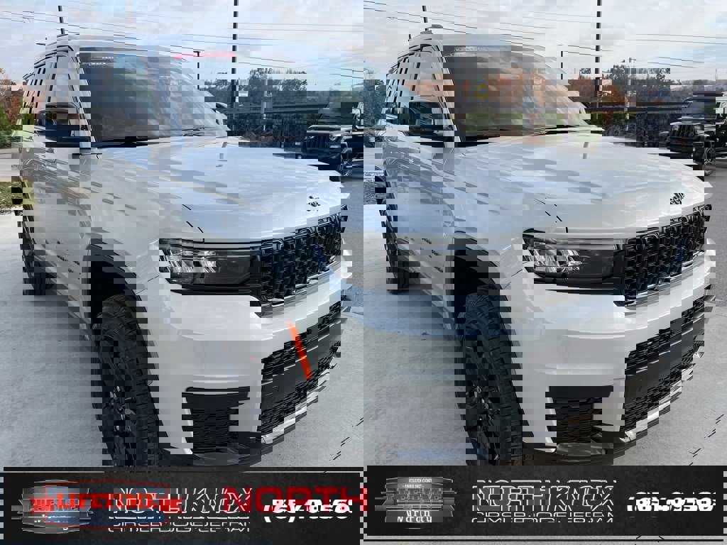 New 2025 Jeep Grand Cherokee L Altitude image 33