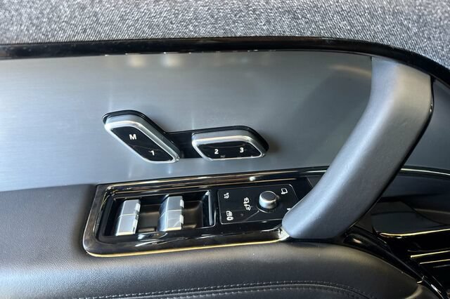Used 2024 Land Rover Range Rover Sport Dynamic SE AWD/4WD image 11