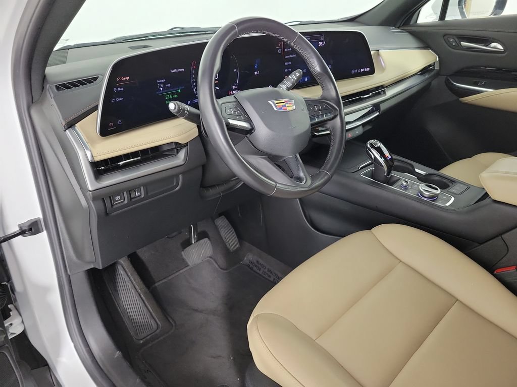 Used 2024 Cadillac XT4 Luxury FWD image 17