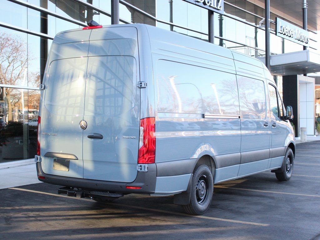 Used 2026 Mercedes-Benz Sprinter 2500 image 3