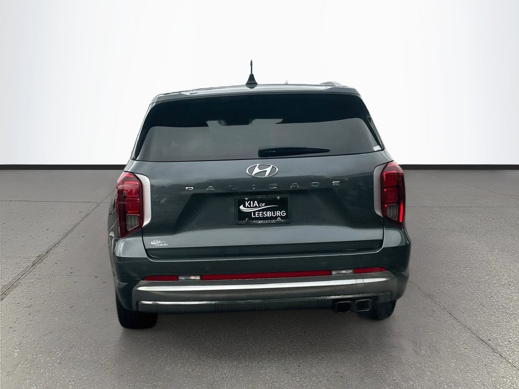 Used 2025 Hyundai Palisade Calligraphy FWD image 6
