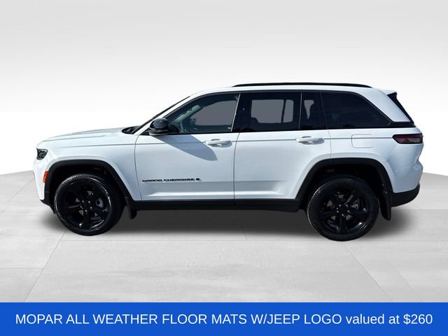New 2026 Jeep Grand Cherokee Limited w/ Limited Altitude Package AWD/4WD image 4