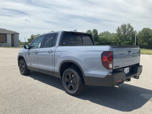 New 2026 Honda Ridgeline Black Edition image 16