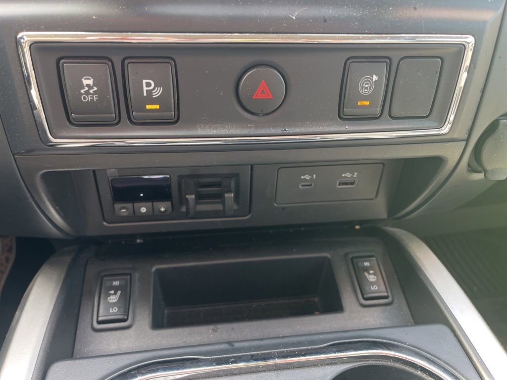 Used 2023 Nissan Titan SV w/ SV Convenience Package RWD image 49