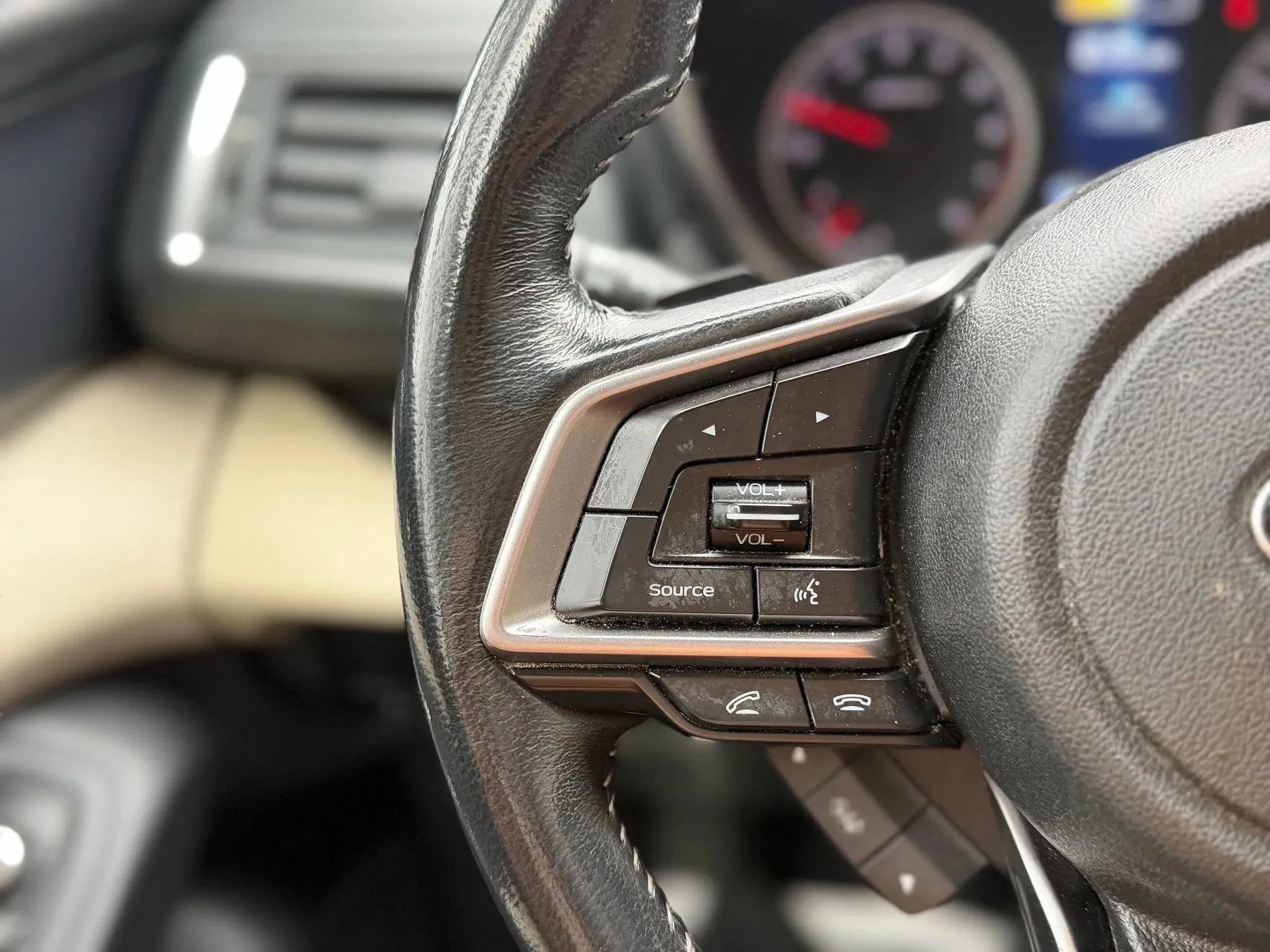 Used 2019 Subaru Ascent Premium image 28