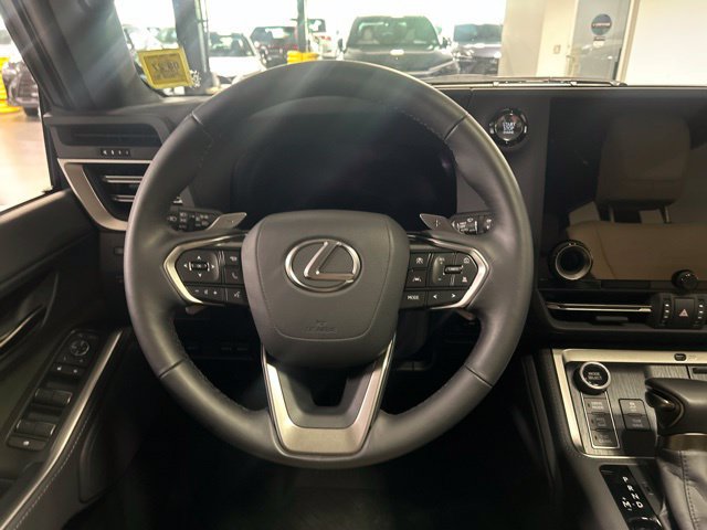 Used 2026 Lexus GX 550 AWD/4WD image 16