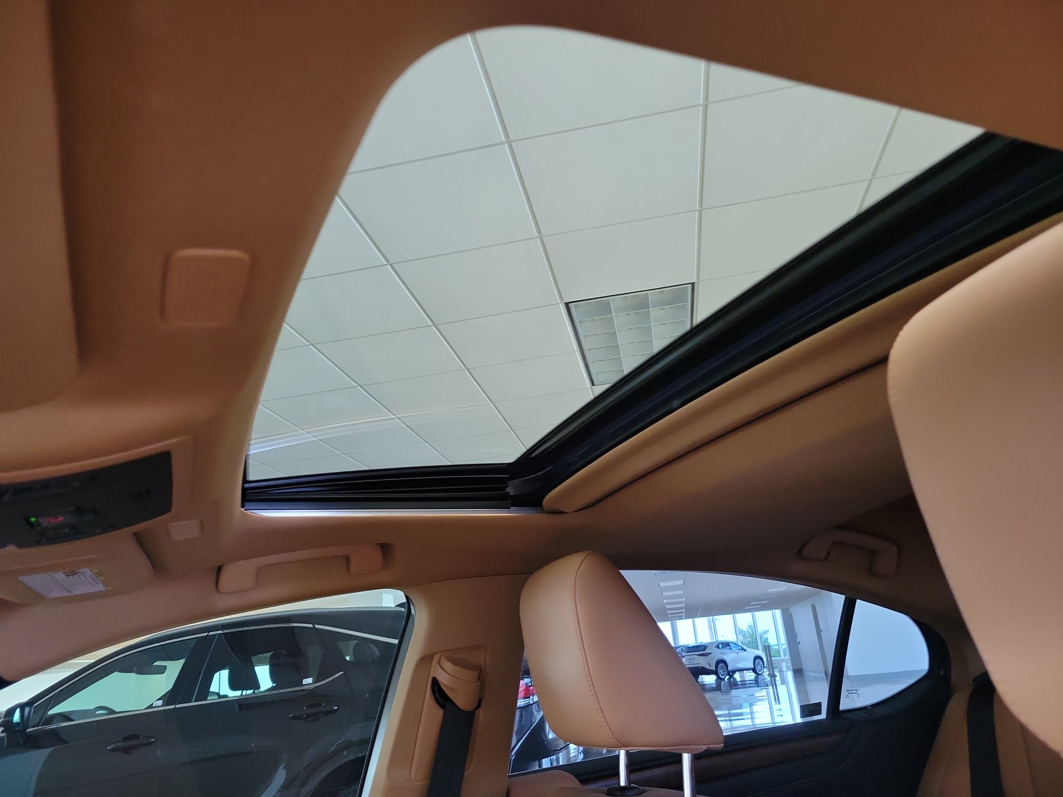 Used 2024 Lexus ES 250 w/ Premium Package AWD/4WD image 25