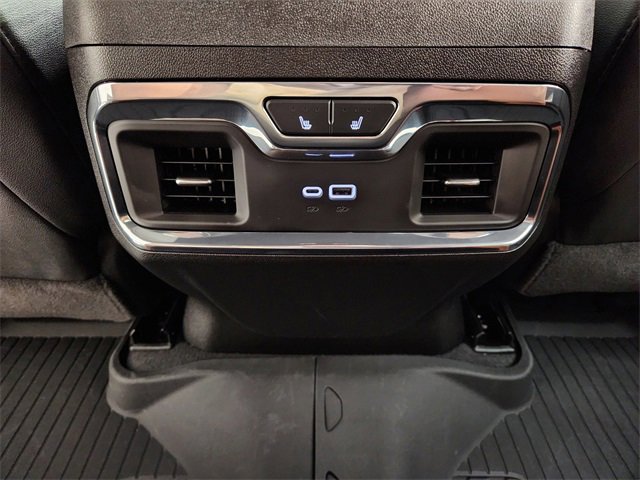 Used 2024 Chevrolet Silverado 2500 High Country w/ High Country Premium Package image 29